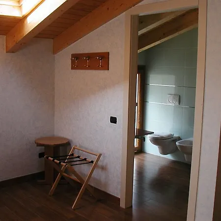 Azzano Holidays 3* Mezzegra