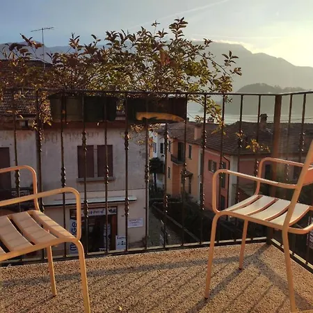 Azzano Holidays 2* Mezzegra