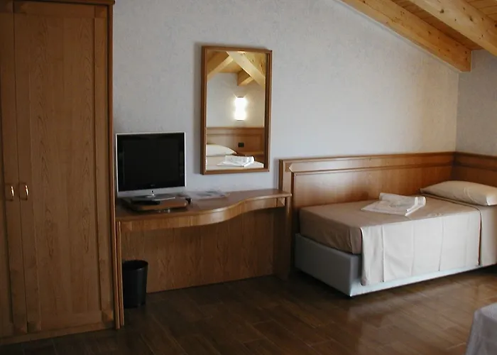 Oda ve Kahvaltı Azzano Holidays 3*