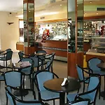 Azzano Holidays Меццегра